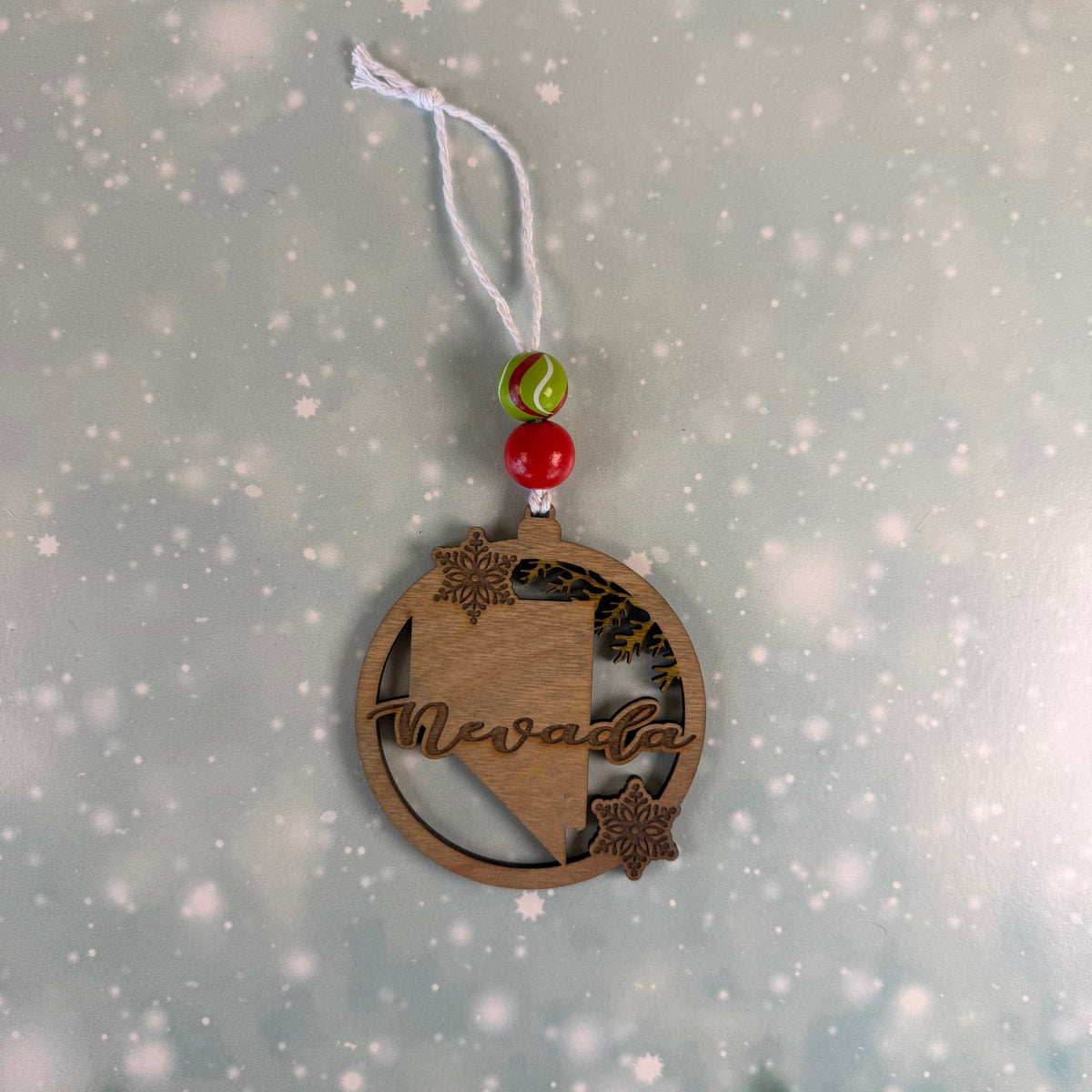 Nevada w/Greenery Ornament